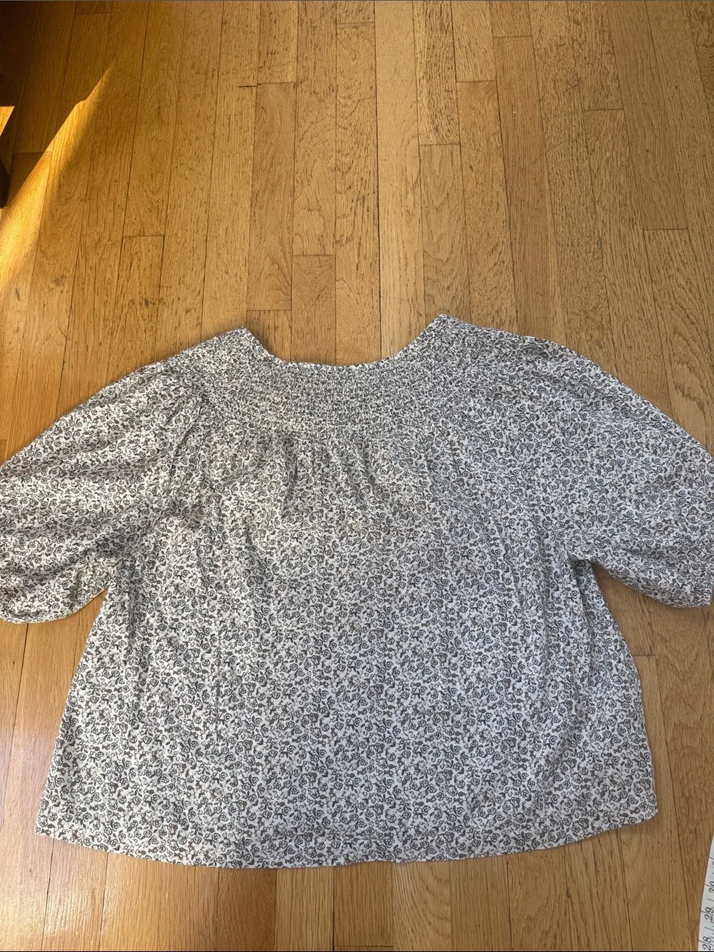 ☀️3/$15 Old Navy Puff-Sleeve Tie-Front Swing Top Large